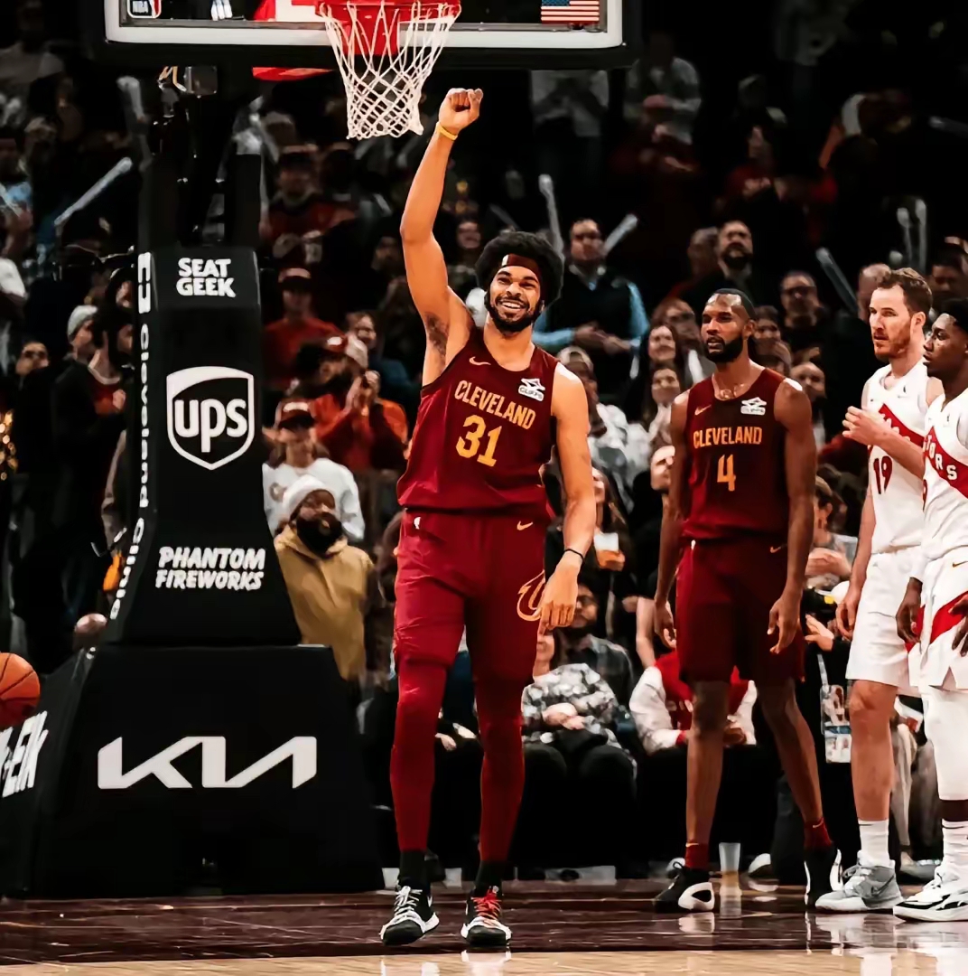 NBA球队后卫轮番上阵，表现多姿多彩